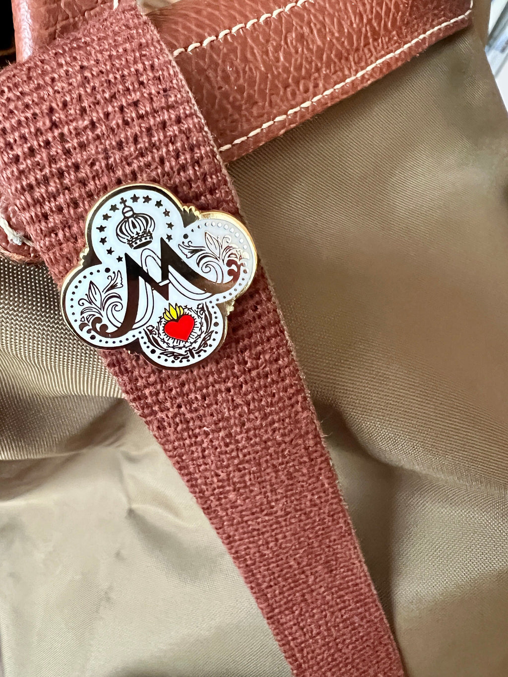 Auspice Maria Our Lady Of Fatima Pin