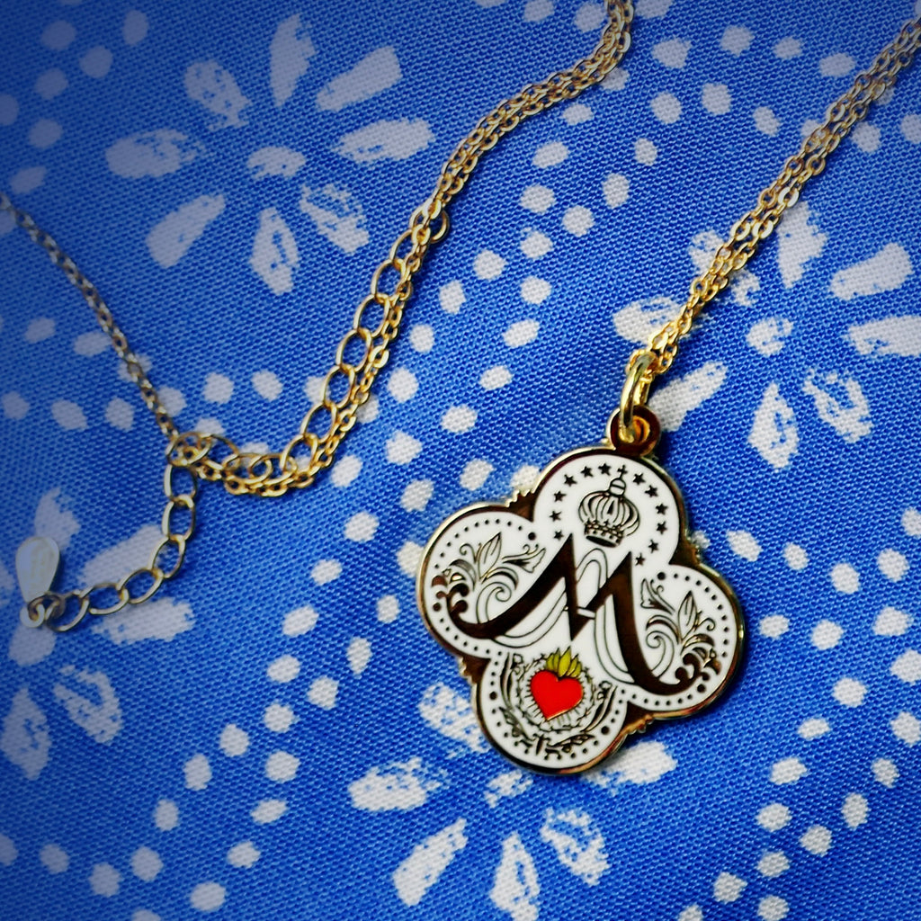 Auspice Maria Our Lady of Fatima Medallion